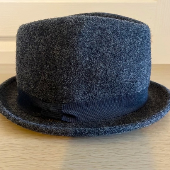 JoeFresh wool fedora hat. Size S/M. New, never worn. Circumference 21 3/4 inch - Picture 3 of 6